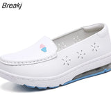 New Woman Nurse Flat Shoes Fashion White Slip on Comfort Moccains Shoes Warm Plush Loafers Women Wedge Platform