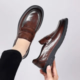 men Soft Sole Shoes for Men genuine Leather Spring Autumn Loafers Slip-On fashion wedding dress Shoes Men