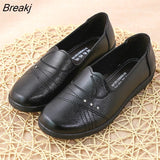 Women Flat Shoes Leather Casual Loafers Female Fashion Slip On Moccasins Mother Shoes Comfort Ladies