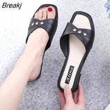 New Thick Heel Slippers Women Wear Middle Heels Casual Soft Bottom Fashion All-match Sandals and Slippers Summer