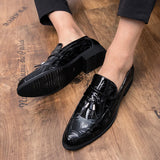 men dress shoes Luxury Italian Style Pointed Toe Formal Wedding party Casual Lace-Up Business genuine Leather Man Shoes