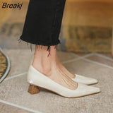 2023 New Fashion French Ladies White Pointed Toe Thick Heels Pumps Women's Medium Heels High Heels Banquet Dress
