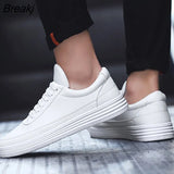 Men Sneakers Soft Leather Casual Shoes Fashion Mens Brand Sneakers High Quality Men's White Shoes Black