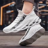 Arrivals Running Shoes Breathable Couples Sneakers White Mesh Trainers Light Outdoor Sports Sneakers Running Designer