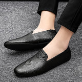 Men Shoes Moccasins genuine Leather Casual Driving slip on Shoes fashion Men Loafers outdoor Moccasins Italian Shoes for Men
