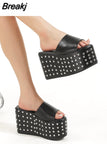 Sexy Rivet Brand Design Comfy Walking Sandals Women Gothic Style Extreme Platform Heel Outdoor Slippers Thick