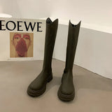 With Long Boots In The Autumn Of 2024, The New Tall, Small Boots Are No More Skid-Proof Than Knee-Soled Knight