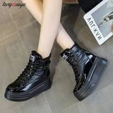 Winter new fashion round head sports shoes to keep warm thick bottom plus velvet lace-up casual running shoes women's