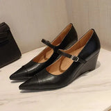 shoes Retro Mary Jane Shoes 2023 Designer Women's Pumps Fashion Women Patent Leather wedge High Heels Zapatos De