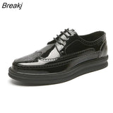 Men Dress Shoes Patent Leather Luxury Groom Wedding Shoes Fashion Men's italian style Oxford Shoes White Brogue Shoe
