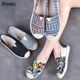 Women Slip on Flats Print Flat Bottom Light Mesh Lazy Fisherman Shoes Canvas Breathable Flat Women's Single