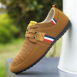 Men Casual Shoes Brand Breathable British Mens Sneakers 2023 Fashion Lace Up Soft Flats Driving Shoes all match peas