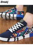 Canvas Shoes Men Flat Casual Shoes 2023 Fashion Graffiti Vulcanized Shoe Outdoor Student Walking Sneakers Zapatos