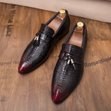 Men leather loafers Shoes outdoor Handsome Comfortable Brand breathable Men pointed top tassel Casual Shoes size 38-46