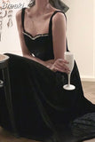 Autumn Vintage Black Velvet Dress Women Korean Fashion Elegant Midi Dress Casual Slim Long Sleeve Party Dress Woman