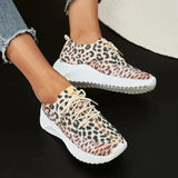 2023 New Leopard Knitted Sneakers Women Lightweight Breathable Running Shoes Woman Non Slip Casual Flats Shoes Size