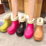 New Keep warm Luxury Women Rain Boots New Rubber Ladies Walking Waterproof Ankle Rain boots Casual Thick Bottom Short