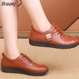 New Breathable Leather Flats Shoes Woman Sneakers Tenis Feminino Nurse Peas Flats Shoes Plus Size 35~42 Women