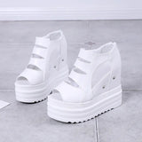 Women Sandals Buckle Design Black White Platform Sandals Comfortable Women Thick Sole Beach Shoes Heighten