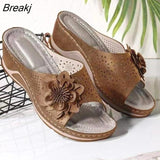 Women's Slippers Casual Flower Hollow Wedge Beach Shoes Outdoor Fashion Platform Comfortable Non-slip Sandals Chinelo