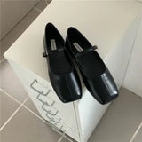Head Single Shoes Women's 2024 Spring New French Vintage Grandma Shoes Chain Buttons V Mouth Women's Shoes Shallow Bean