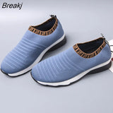 Women's Sports Running Shoes New Summer Mesh Breathable Slip-on Women's Sneakers Fashion All-match Casual Flat Shoes Plus
