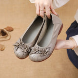 New Flat Bottom Low Heel Head Layer Cowhide Women's Shoes Ethnic Wind Flowers Leather Women's Single Shoes Middle-Aged And Elderly Mother