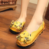 Women's Mom Shoes Retro Ethnic Slip on Flat Casual Shoes Female Soft Sole Loafers Fashion Flower Round Toe Walking