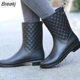 Leisure rain boots women Low-Heeled Round Toe Shoes Waterproof Middle Tube Rain Boots chaussures femmes
