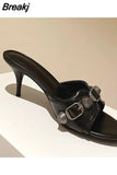 Ladies Slippers Rivet Buckle Strap Women's Shoes 2023 Trend Summer Black Leather Low Heel Gladiator Sandals Women