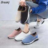 Women's Sports Running Shoes New Summer Mesh Breathable Slip-on Women's Sneakers Fashion All-match Casual Flat Shoes Plus