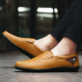 Men Casual Shoes Fashion Genuine Leather Mens Loafers Comfortable Moccasins Breathable Slip on Black Driving Shoes Plus Size