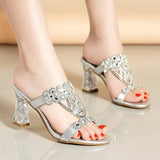 New High-Heeled Sandals Are Sexy And Fashionable In Gold In Summer, Wearing Thick Heels And Diamond-Encrusted Slippers In Middle