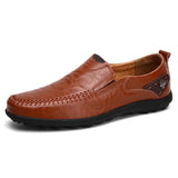Men Casual Shoes Fashion Genuine Leather Mens Loafers Comfortable Moccasins Breathable Slip on Black Driving Shoes Plus Size