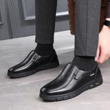 Winter Leather Casual Shoes for Men Loafers Luxury Brand Comfortable Warm Plush Moccasins Men's Dress Shoes Plus Size