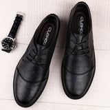 Men Dress Shoes lace up genuine Leather Luxury Fashion Groom Wedding Shoes for Men outdoor Luxury italian style Oxford
