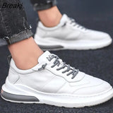 Sneakers Leather Casual Shoes Men Breathable Classic Black White Male Shoes Platform Skateboard Shoes 2021 New