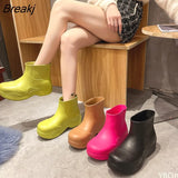 New Keep warm Luxury Women Rain Boots New Rubber Ladies Walking Waterproof Ankle Rain boots Casual Thick Bottom Short