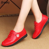 New Breathable Leather Flats Shoes Woman Sneakers Tenis Feminino Nurse Peas Flats Shoes Plus Size 35~42 Women