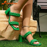 Heeled Women's Sandals 2023 New Fashion Brand Woven All-match Niche Slipper Sandals European Style Casual Comfort