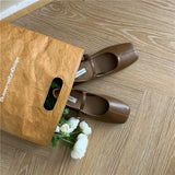 Head Single Shoes Women's 2024 Spring New French Vintage Grandma Shoes Chain Buttons V Mouth Women's Shoes Shallow Bean