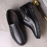 Winter Leather Casual Shoes for Men Loafers Luxury Brand Comfortable Warm Plush Moccasins Men's Dress Shoes Plus Size