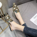 2023 New Elegant Women Rivets Slides Mules Breathable Flat Slippers Closed Toe Slides Party