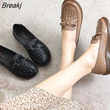 2023 Fashion Women Shoes Genuine Leather Loafers Women Casual Shoes Mother Soft Comfortable Shoes Women Flats