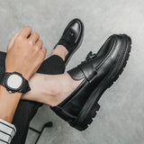 Men Casual Leather Shoes outdoor Slip on Fashion Italian Moccasins Luxury Brand Loafers fashion Business men