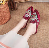 Breakj Wind In Summer Wearing Embroidered Hand-Sewn Drill Cloth Slippers Women's Sandals Bright Silk Cloth With