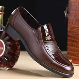 Men Leather Shoes Fashion Male Flats Round Toe Men's Business Formal Shoes Comfortable Office Dress Shoes Wedding